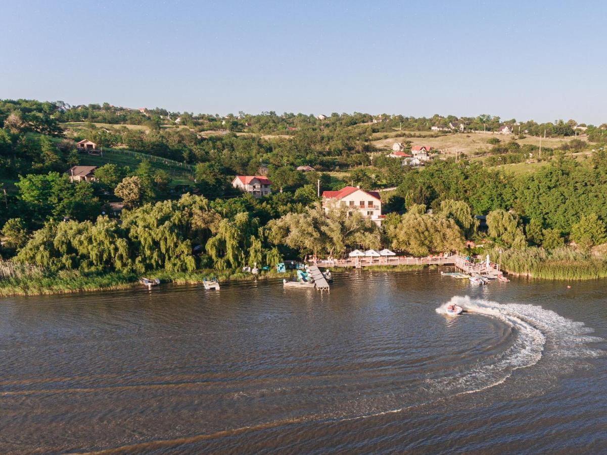 Enpi Lake Resort Iasi Ngoại thất bức ảnh