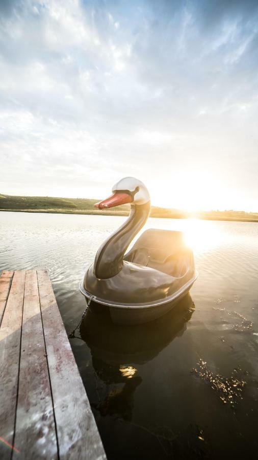 Enpi Lake Resort Iasi Ngoại thất bức ảnh