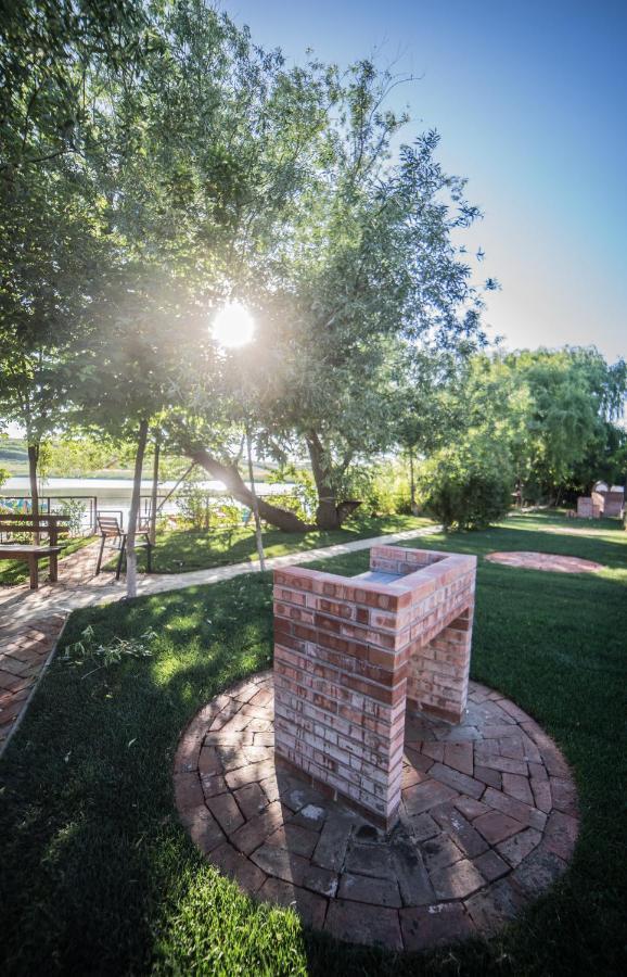 Enpi Lake Resort Iasi Ngoại thất bức ảnh
